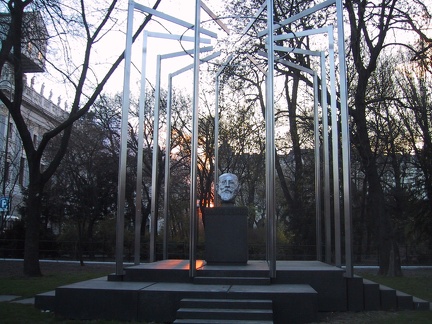 Karl Renner Monument